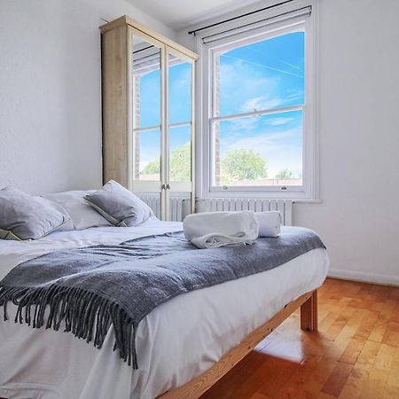 Ashmore Lodge Лондон Екстериор снимка