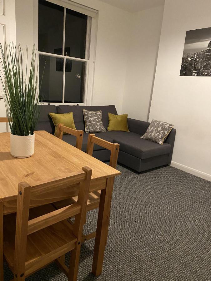 Ashmore Lodge Лондон Екстериор снимка