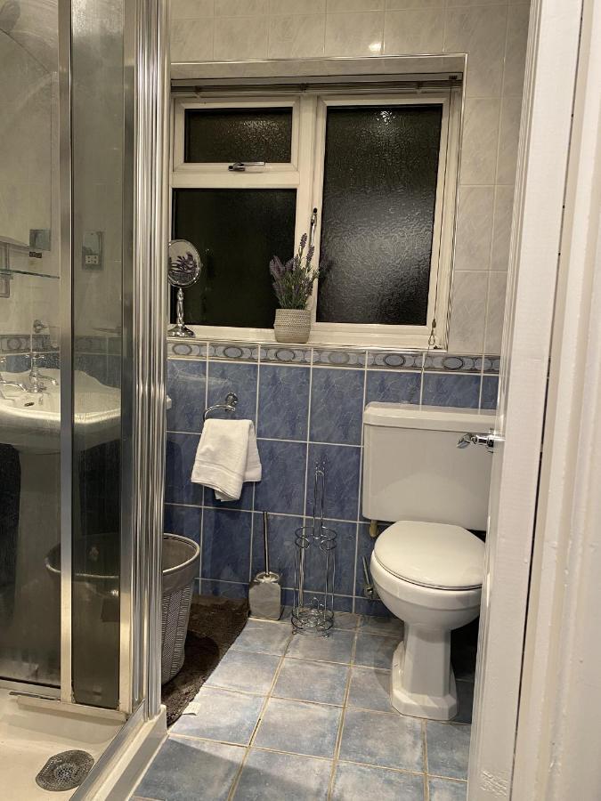 Ashmore Lodge Лондон Екстериор снимка